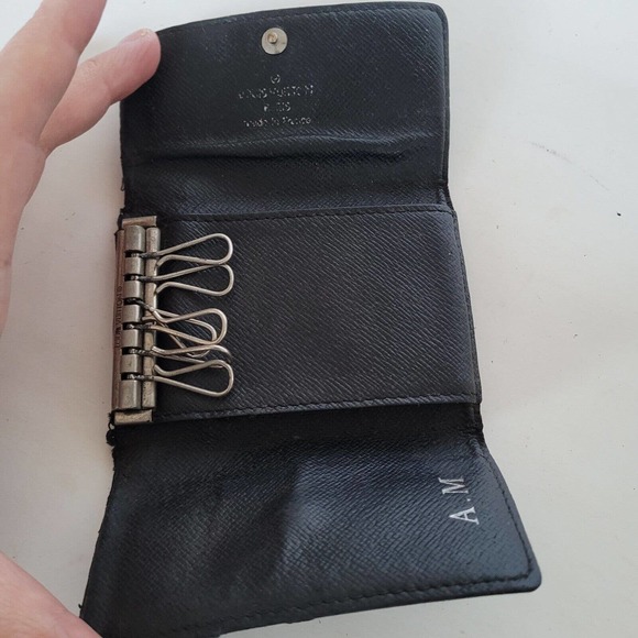 Authentic Louis Vuitton Damier Multicles 6 Key Hooks Case Graphite Small Check - Picture 3 of 10